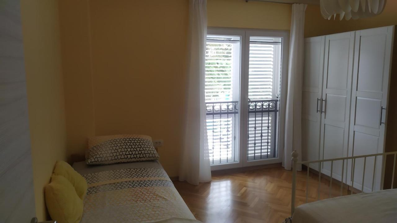Apartment Ive Krk Town Exteriör bild